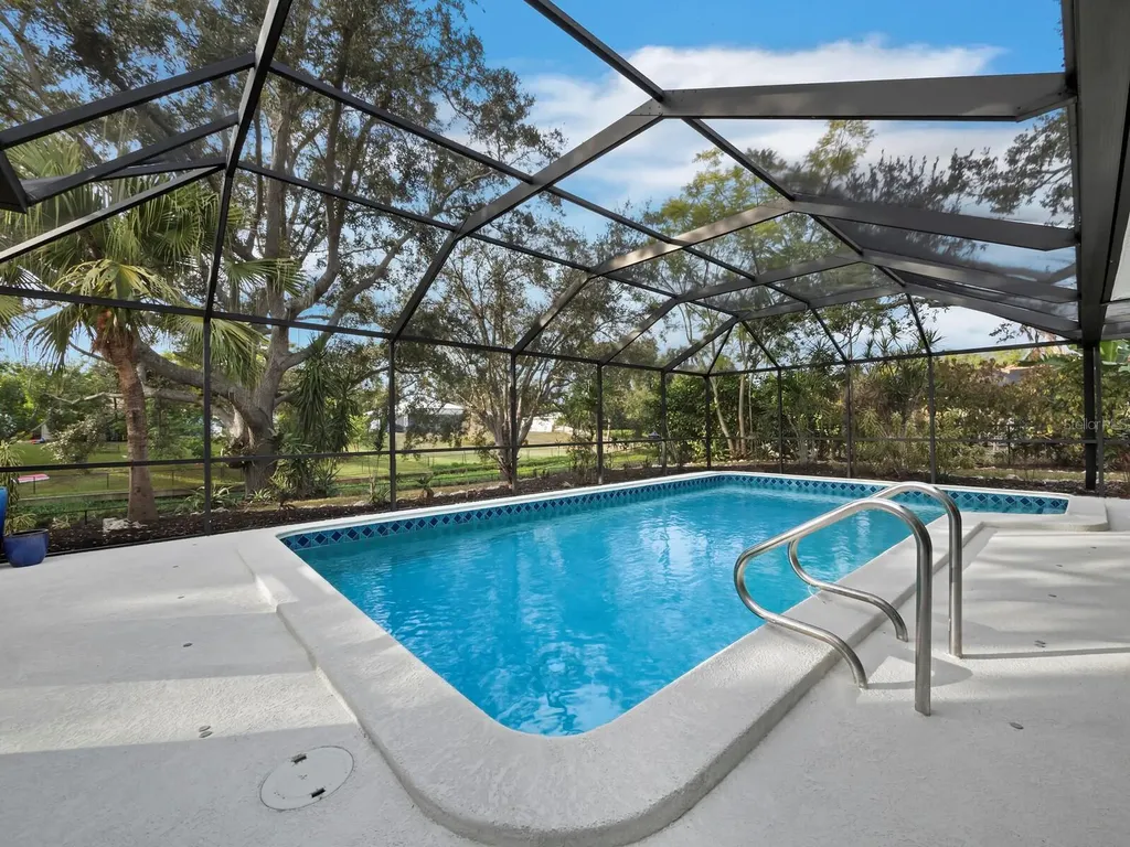 2426 River Ridge Drive Sarasota FL 34239