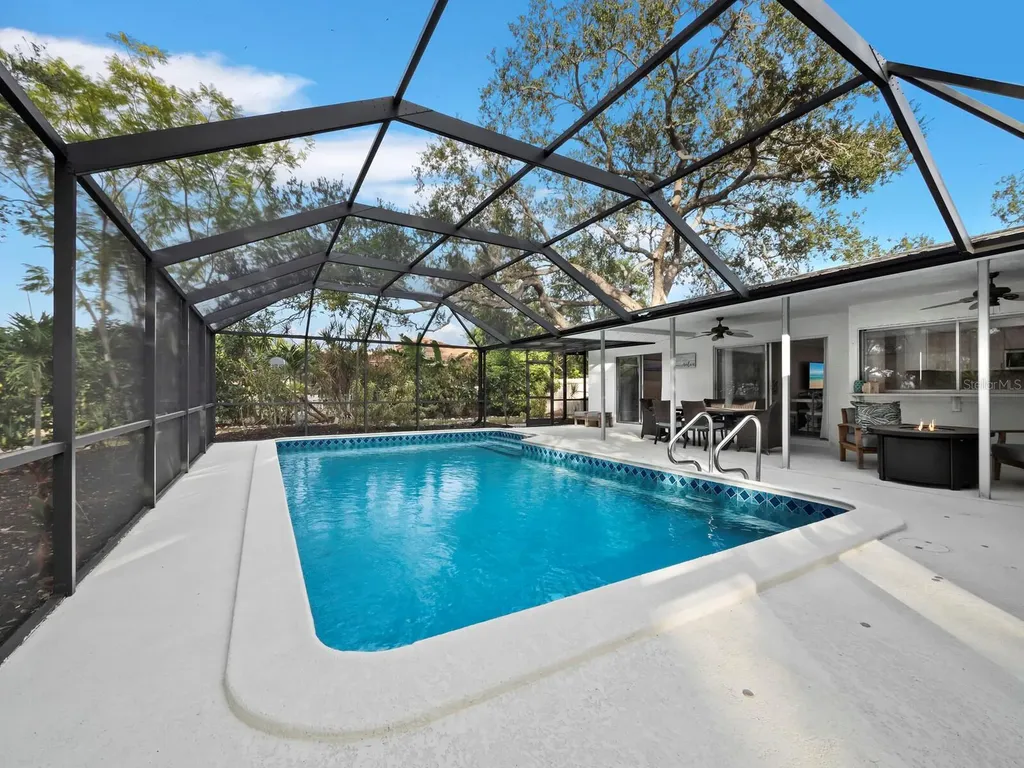 2426 River Ridge Drive Sarasota FL 34239