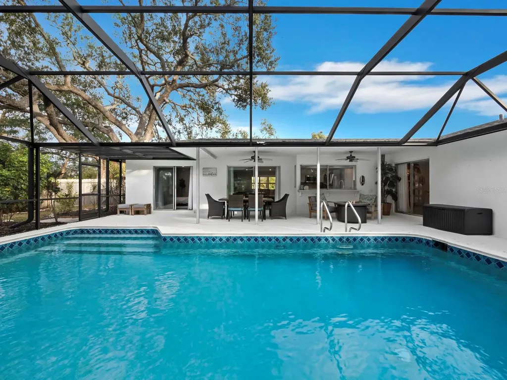 2426 River Ridge Drive Sarasota FL 34239