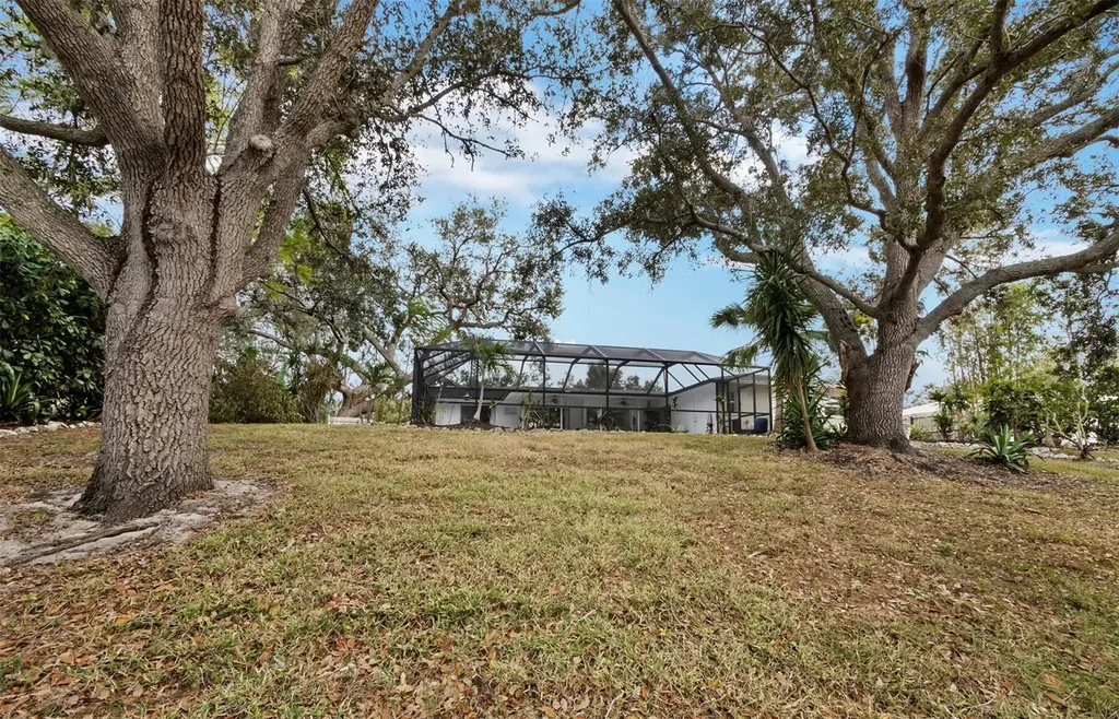 2426 River Ridge Drive Sarasota FL 34239
