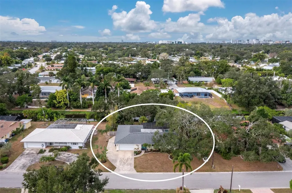 2426 River Ridge Drive Sarasota FL 34239
