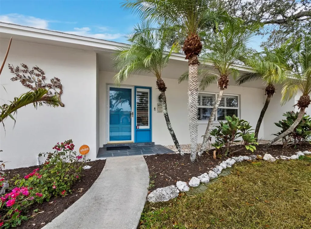 2426 River Ridge Drive Sarasota FL 34239