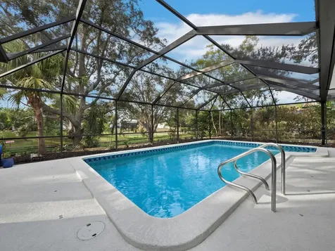 2426 River Ridge Drive Sarasota FL 34239