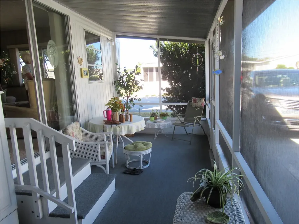 1110 49th Avenue Terrace W Bradenton FL 34207