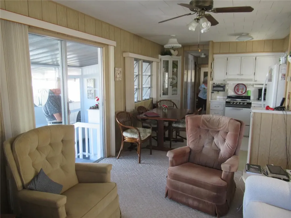 1110 49th Avenue Terrace W Bradenton FL 34207