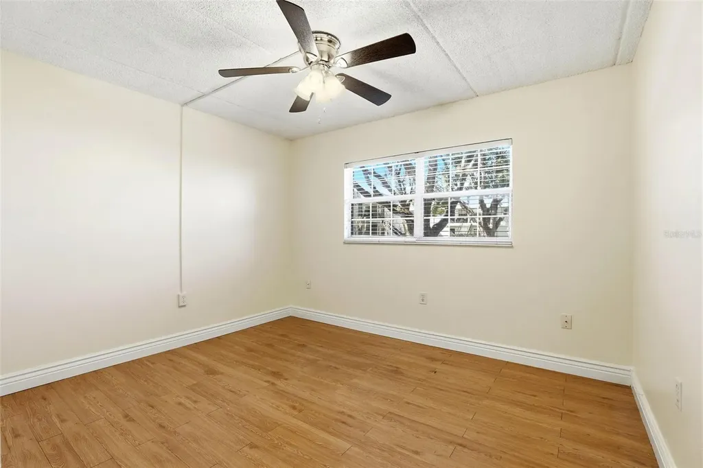 525 Conway Road Orlando FL 32807