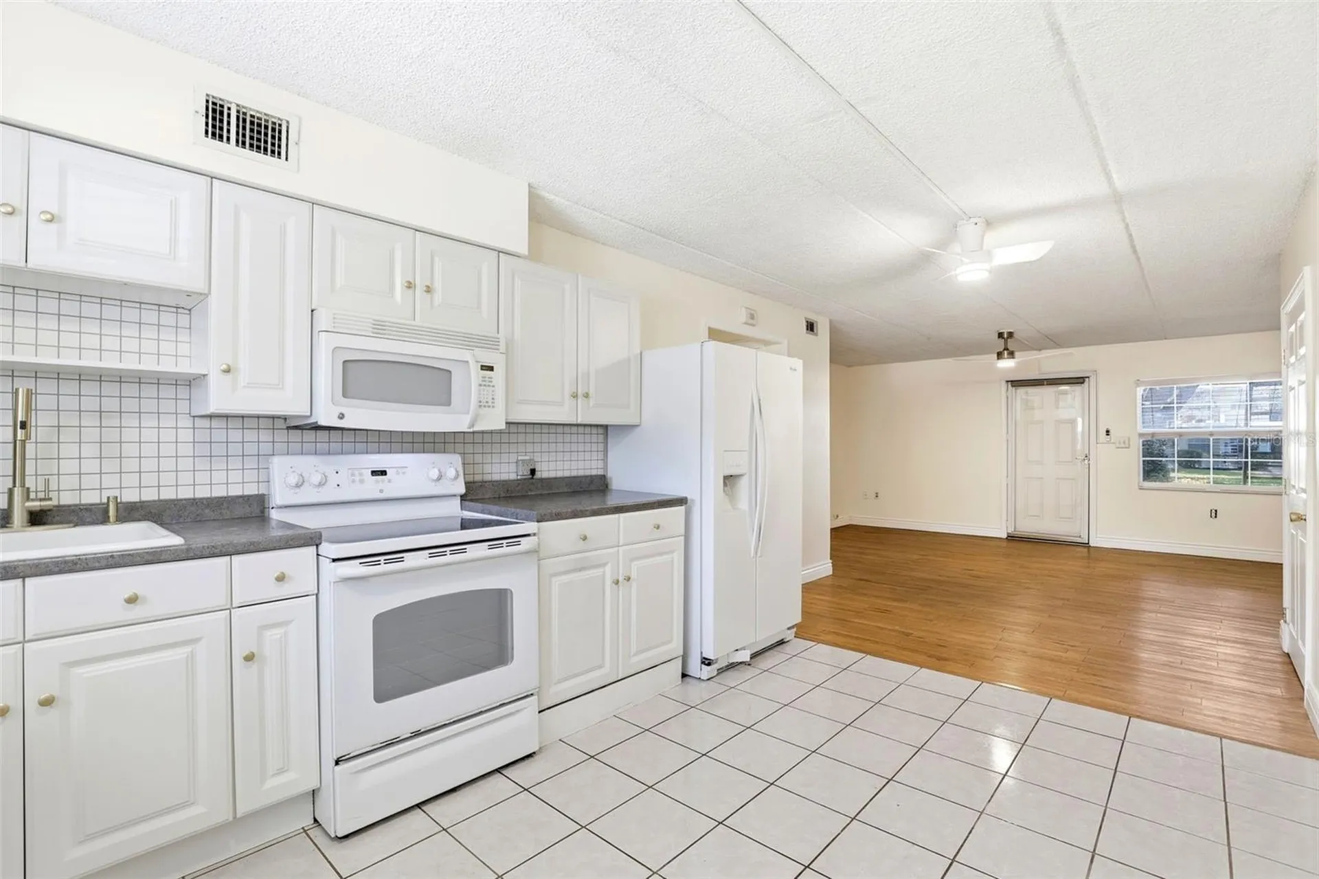 525 Conway Road Orlando FL 32807