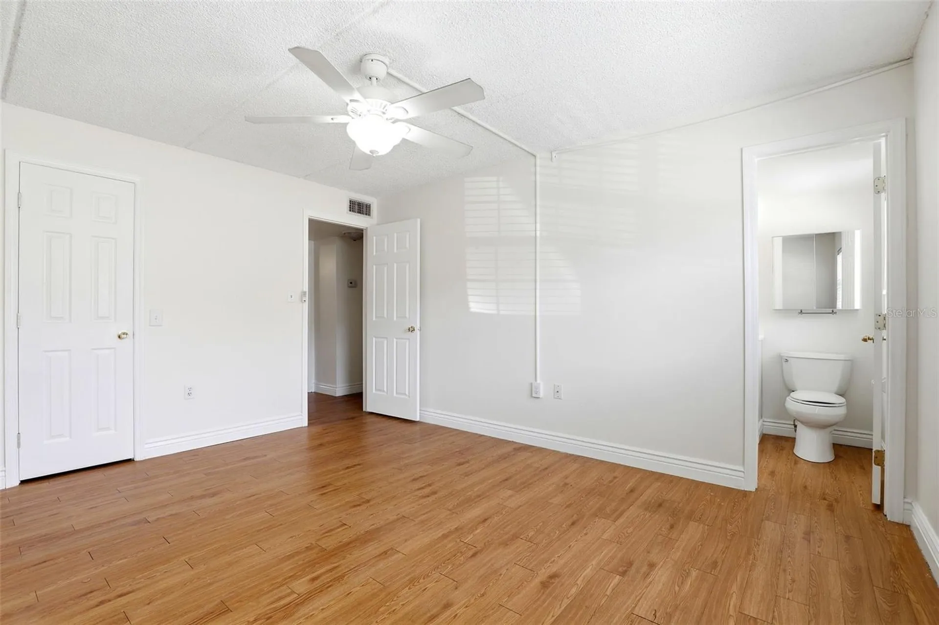 525 Conway Road Orlando FL 32807