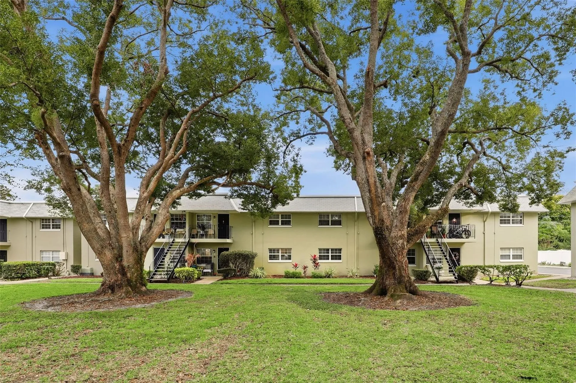 525 Conway Road Orlando FL 32807
