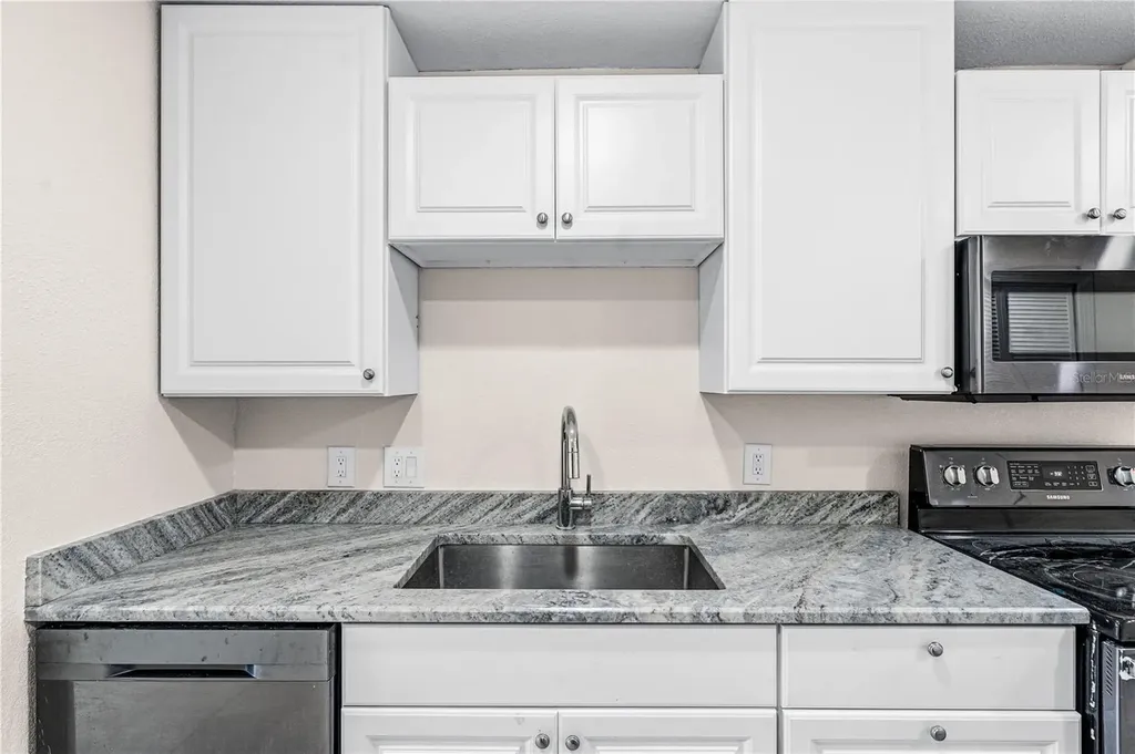 44 Captains Walk Palm Coast FL 32137