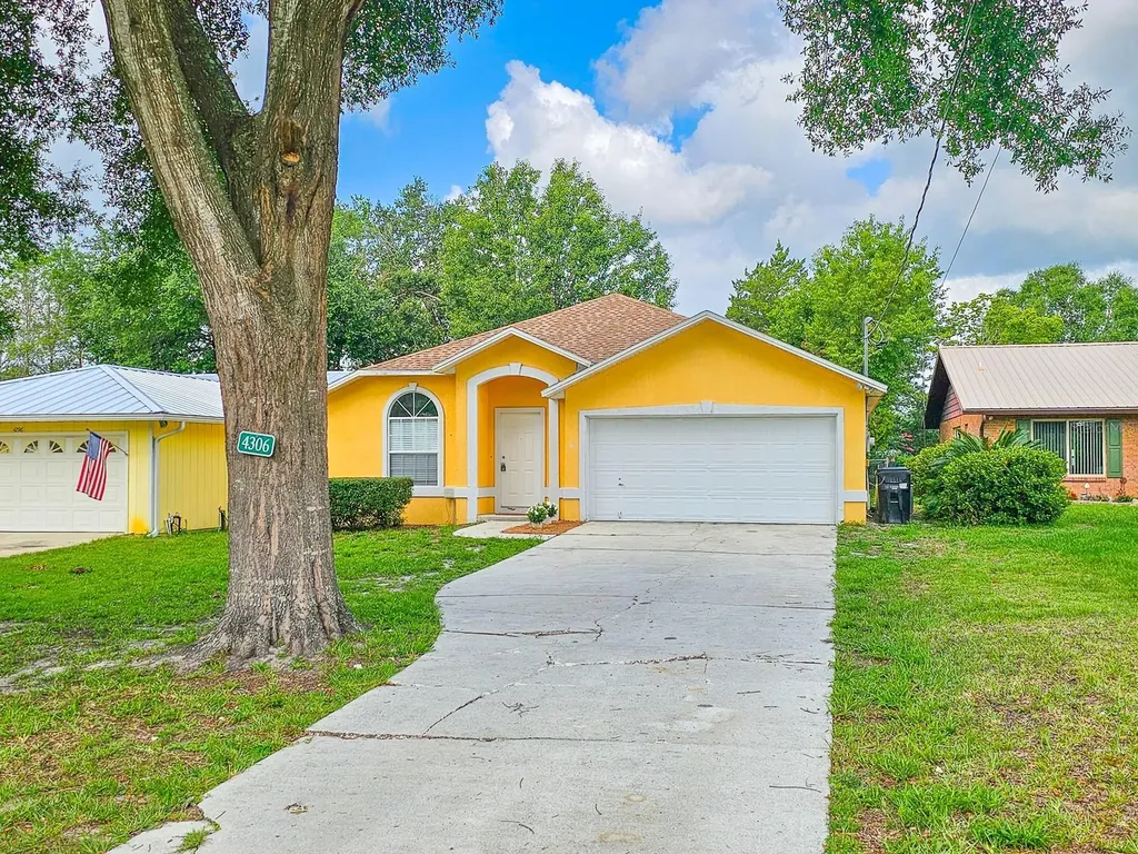 4306 SE 1st Avenue Keystone Heights FL 32656