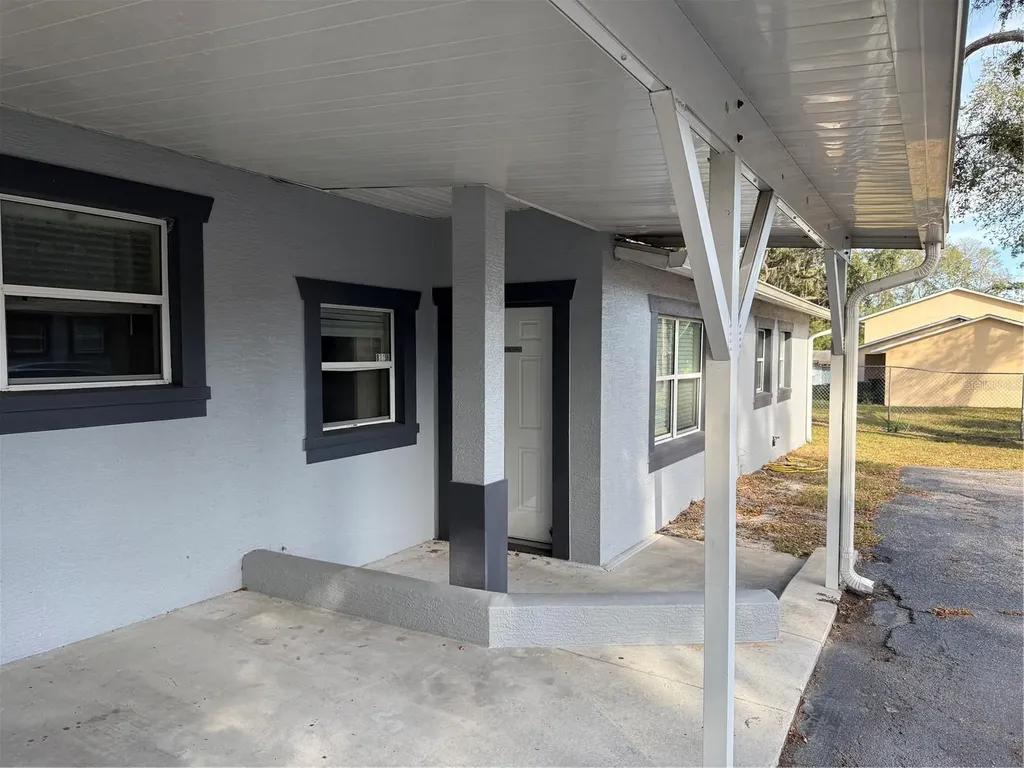822 S Lone Oak Drive Leesburg FL 34748