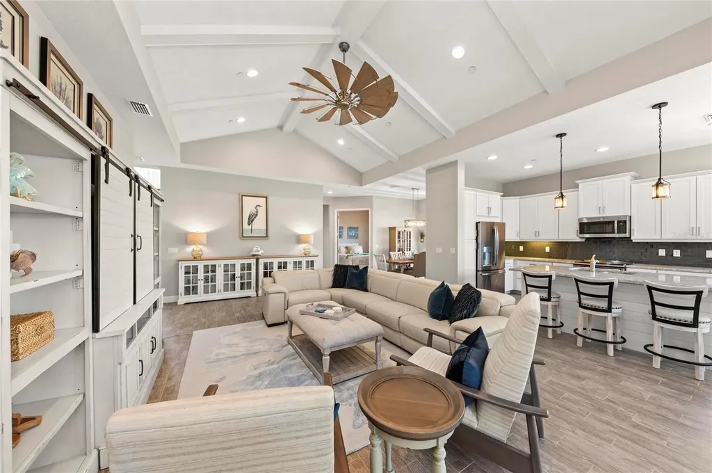 295 Compass Point Drive Bradenton FL 34209