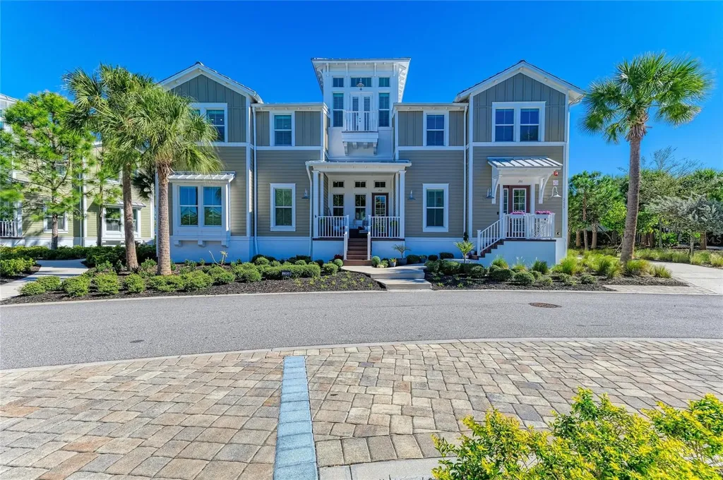 295 Compass Point Drive Bradenton FL 34209