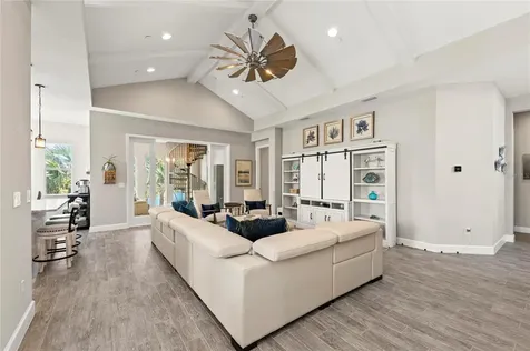 295 Compass Point Drive Bradenton FL 34209