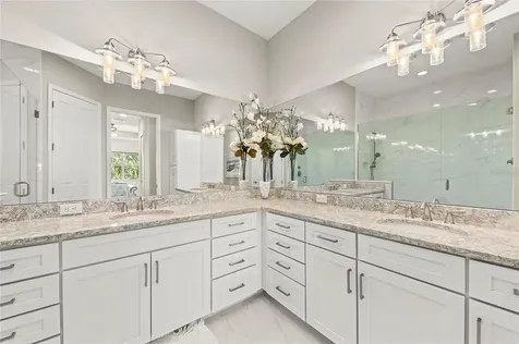 295 Compass Point Drive Bradenton FL 34209