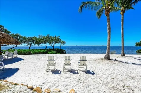 295 Compass Point Drive Bradenton FL 34209