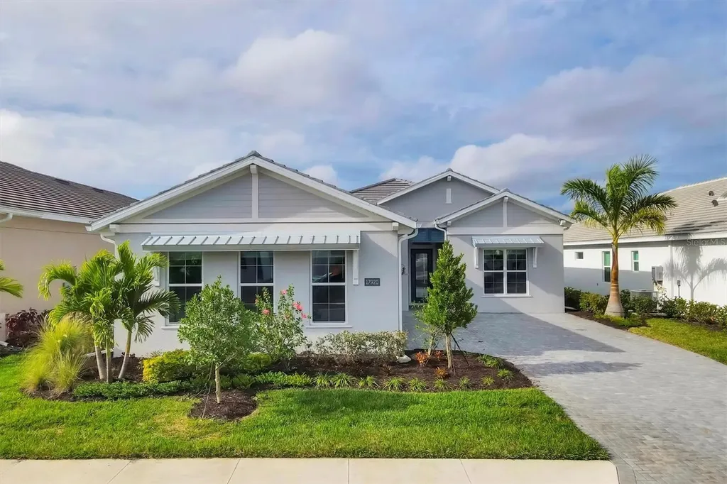 17920 Palmiste Drive Bradenton FL 34202