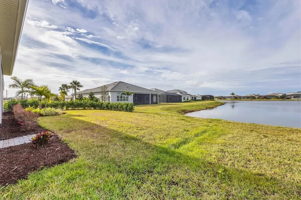 17920 Palmiste Drive Bradenton FL 34202