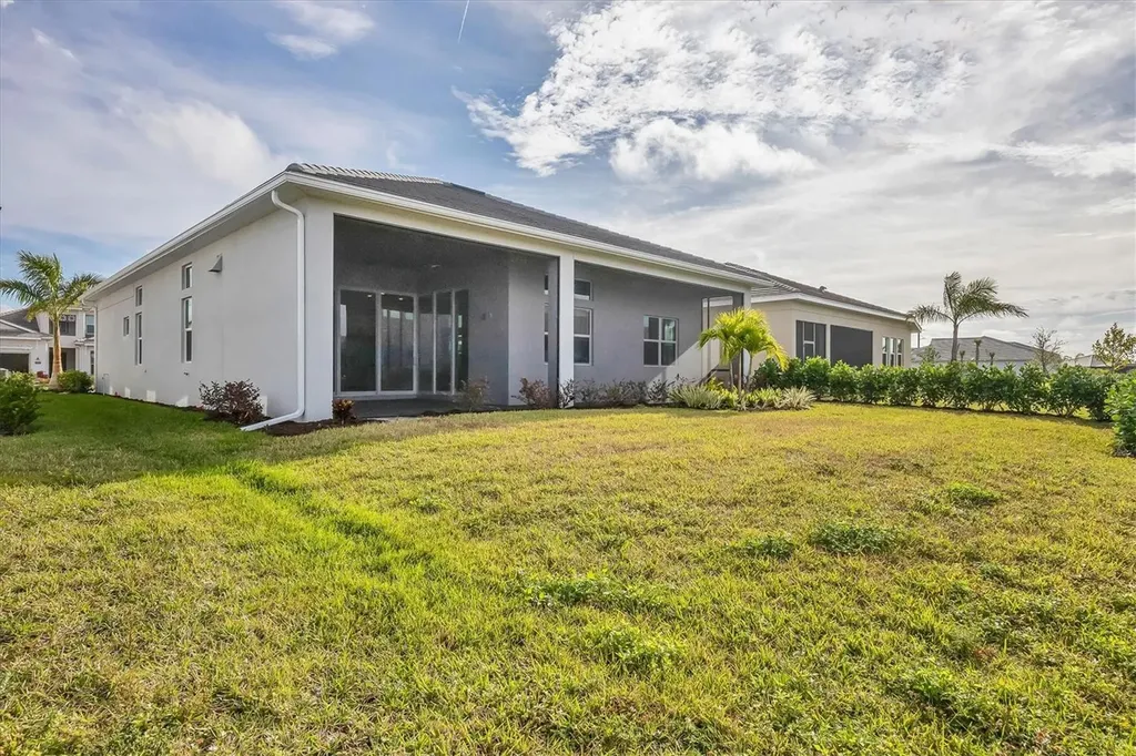 17920 Palmiste Drive Bradenton FL 34202