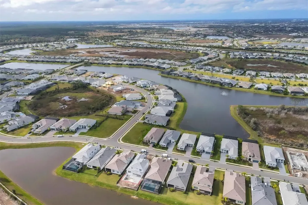 17920 Palmiste Drive Bradenton FL 34202