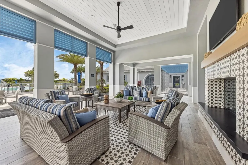 17920 Palmiste Drive Bradenton FL 34202