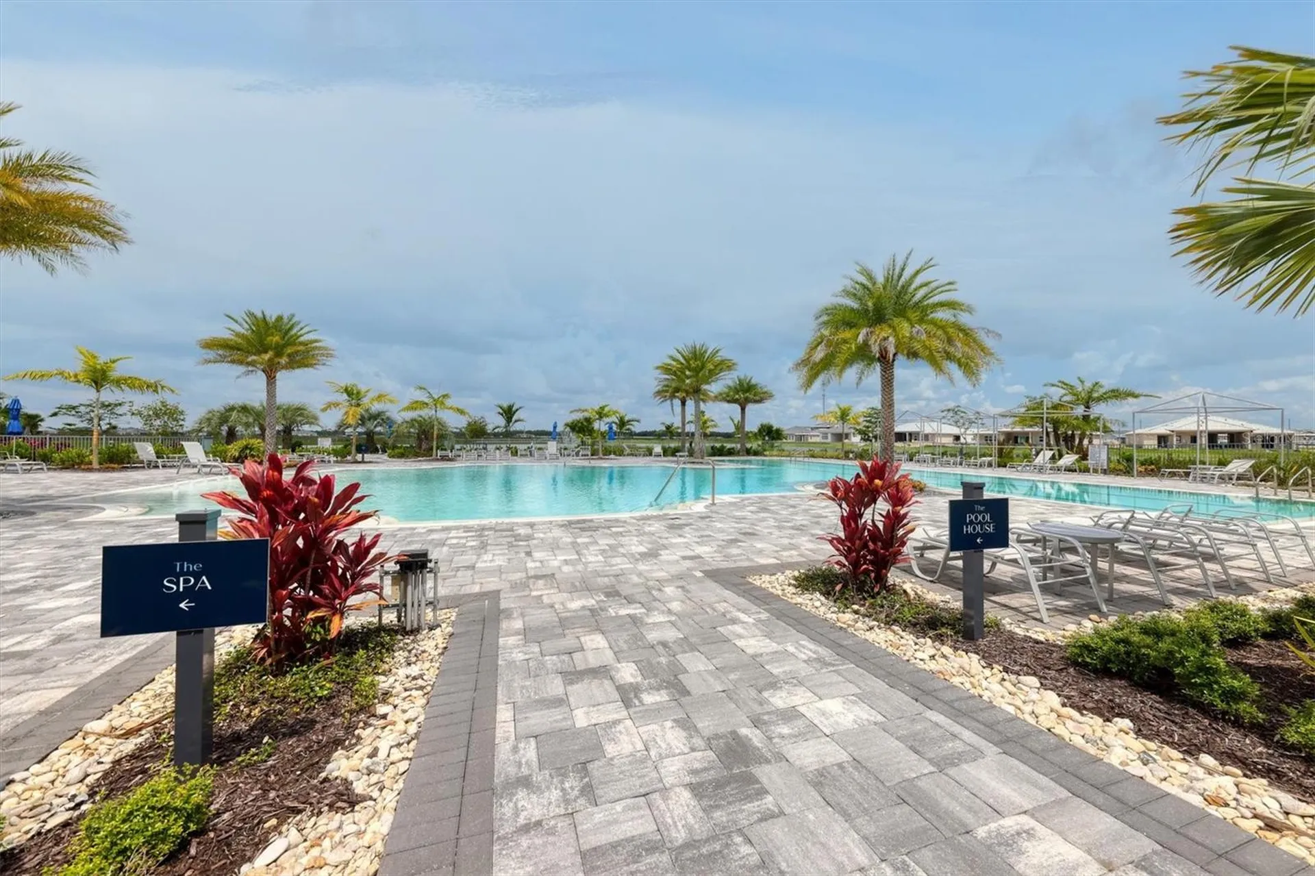 17920 Palmiste Drive Bradenton FL 34202