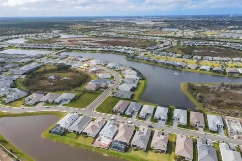 17920 Palmiste Drive Bradenton FL 34202