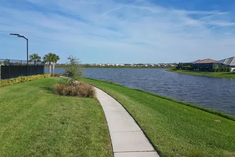 17920 Palmiste Drive Bradenton FL 34202