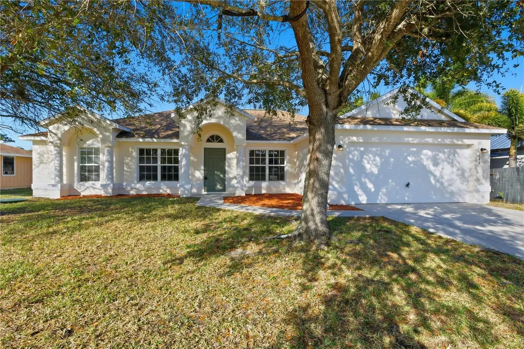 843 SE Carnival Avenue Port St Lucie FL 34983
