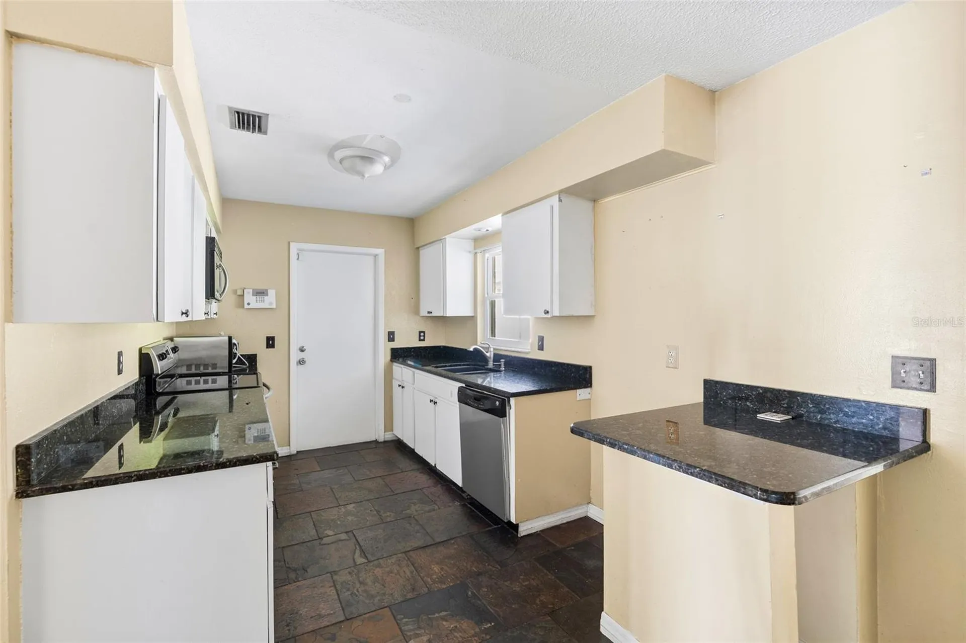 7221 Northbridge Boulevard Tampa FL 33615