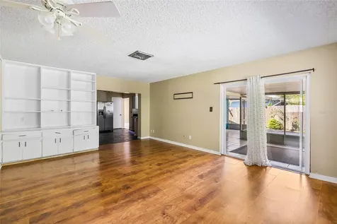 7221 Northbridge Boulevard Tampa FL 33615