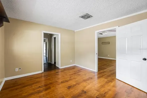 7221 Northbridge Boulevard Tampa FL 33615