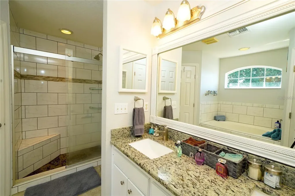 1015 Highland Crest Circle Lake Wales FL 33853