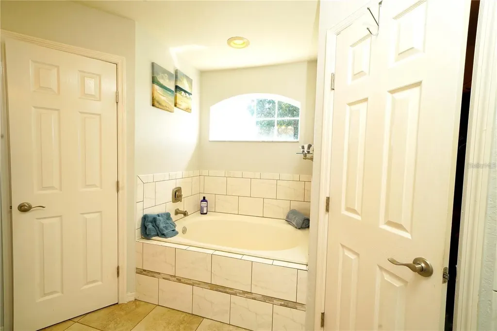 1015 Highland Crest Circle Lake Wales FL 33853