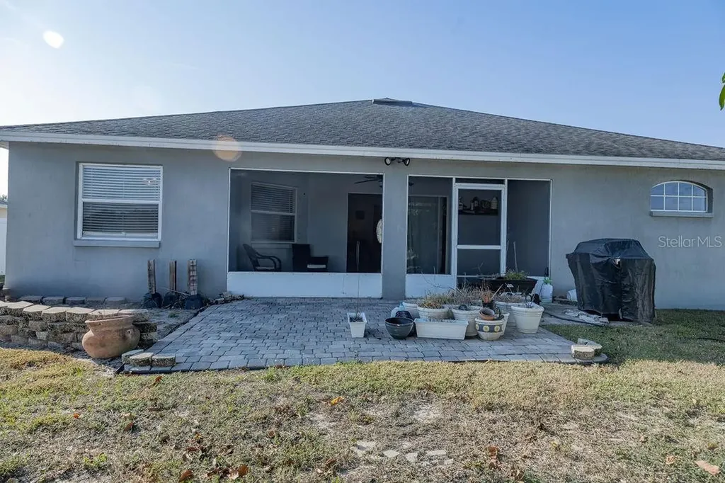 1015 Highland Crest Circle Lake Wales FL 33853