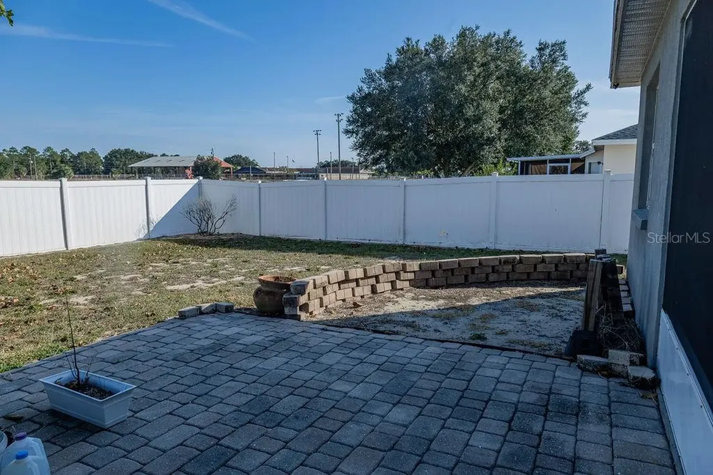 1015 Highland Crest Circle Lake Wales FL 33853