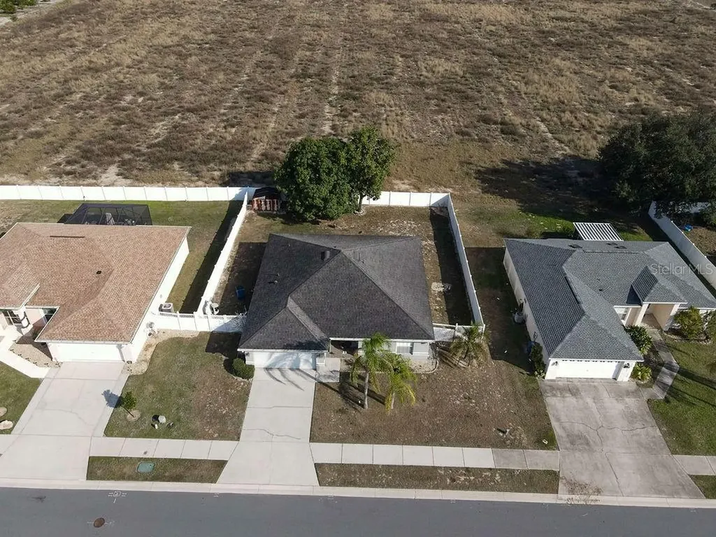 1015 Highland Crest Circle Lake Wales FL 33853