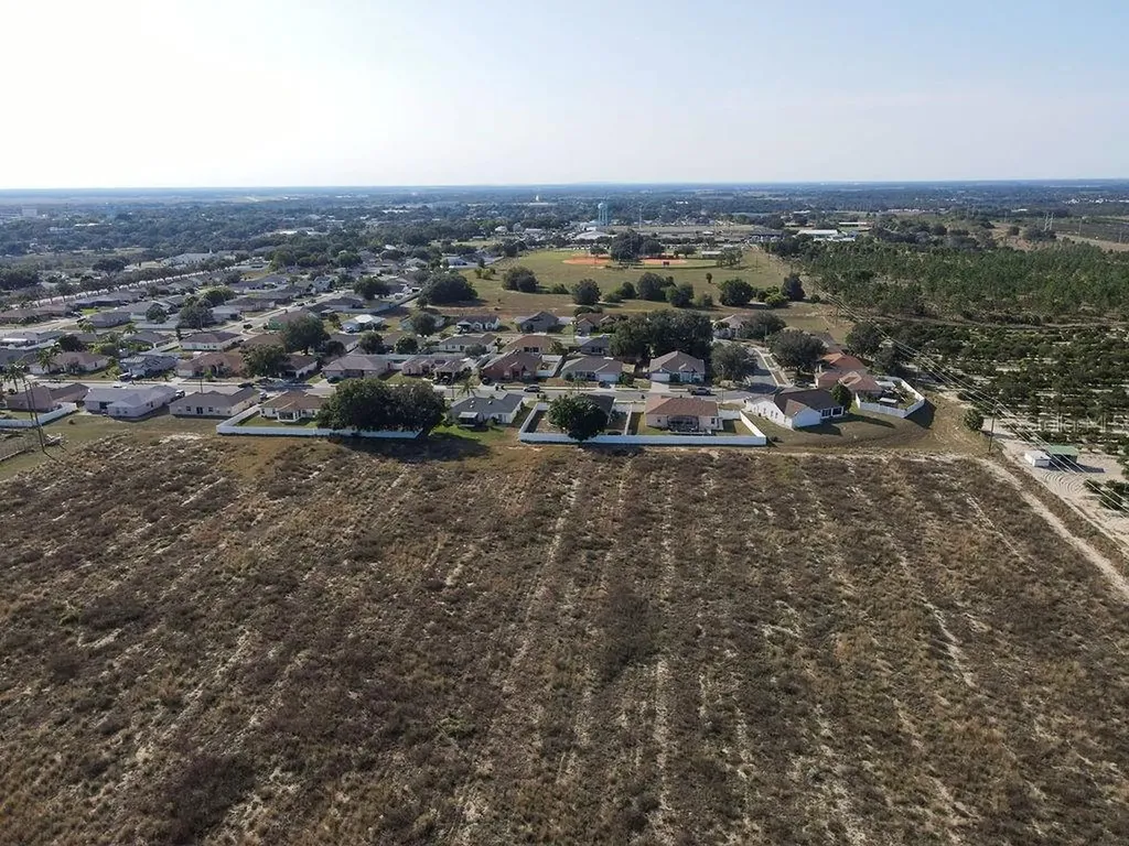 1015 Highland Crest Circle Lake Wales FL 33853