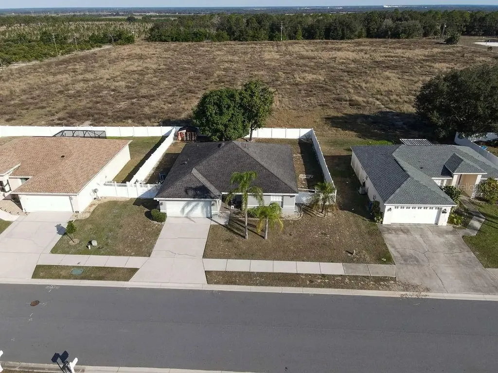 1015 Highland Crest Circle Lake Wales FL 33853