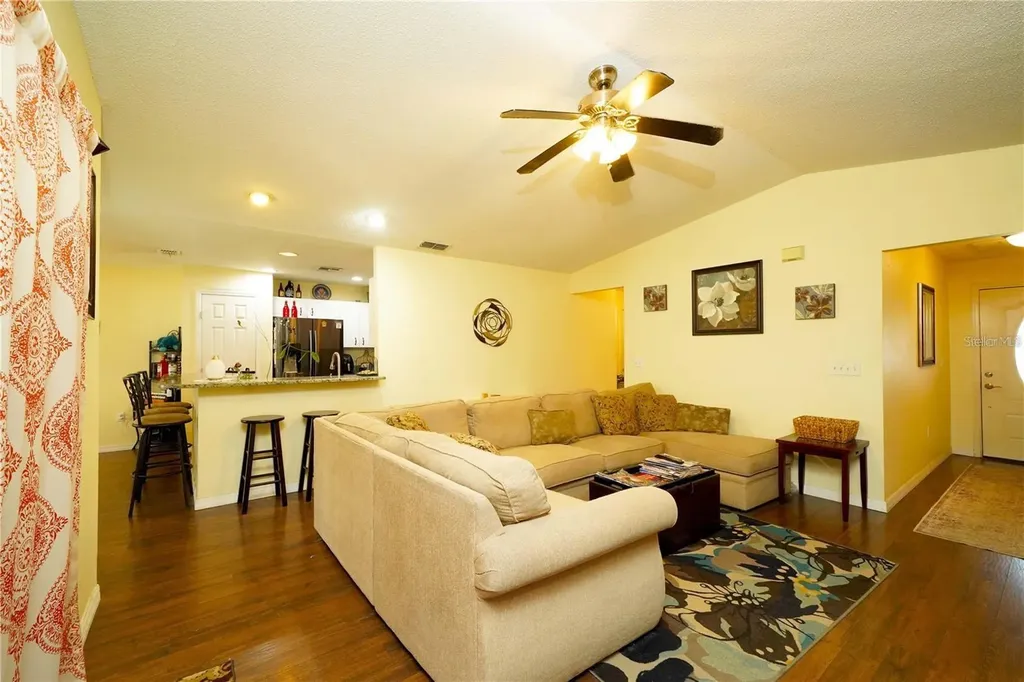 1015 Highland Crest Circle Lake Wales FL 33853