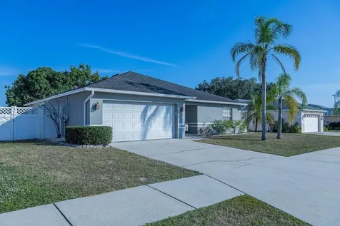 1015 Highland Crest Circle Lake Wales FL 33853