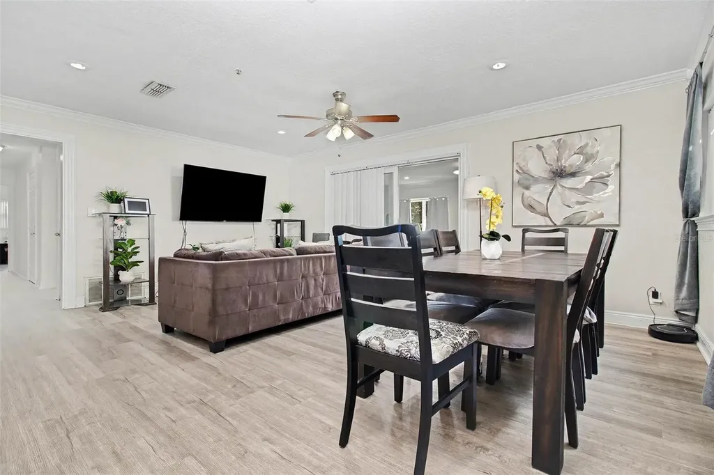 8465 Oak Bluff Drive Orlando FL 32827