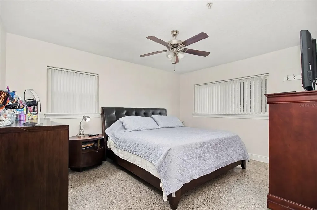 8465 Oak Bluff Drive Orlando FL 32827