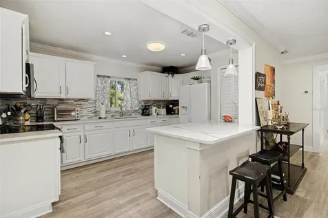 8465 Oak Bluff Drive Orlando FL 32827