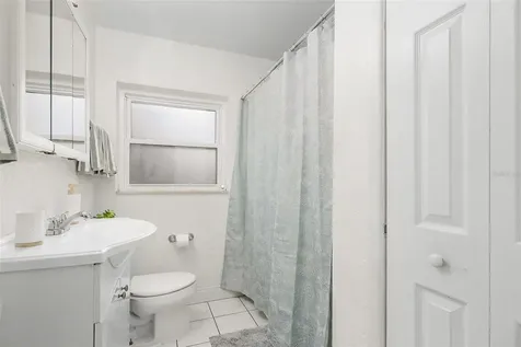 8465 Oak Bluff Drive Orlando FL 32827