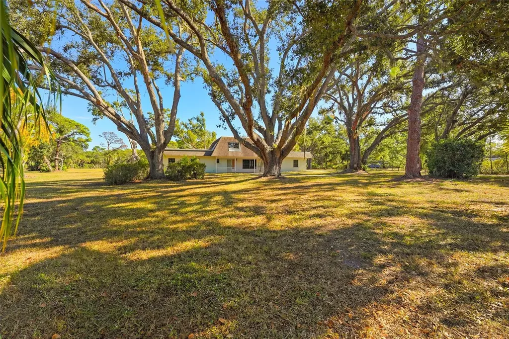 1250 New Forest Circle Nokomis FL 34275