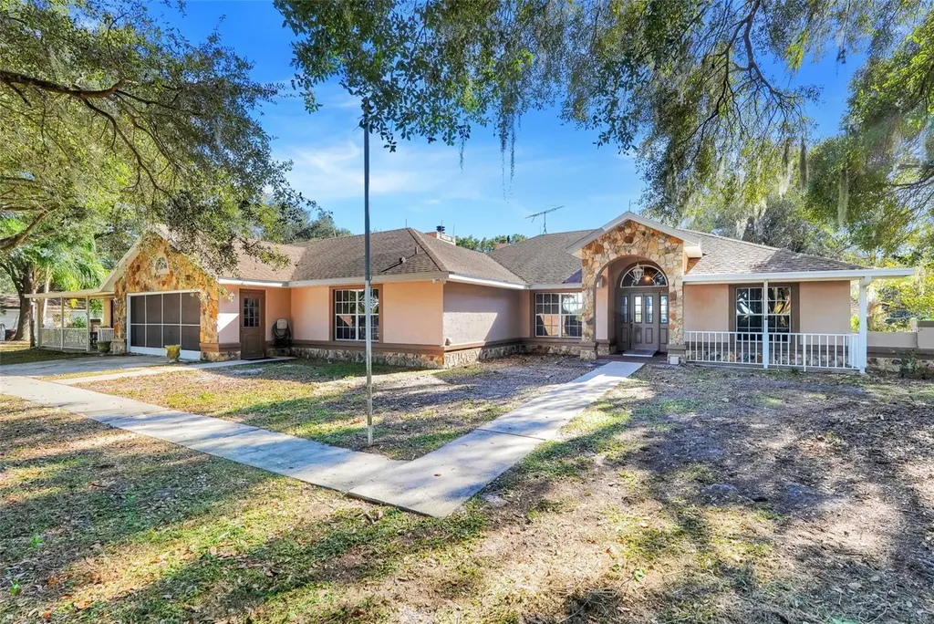 17200 Peru Road Umatilla FL 32784