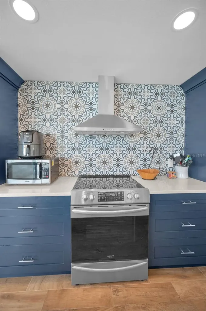 1520 Gulf Boulevard Clearwater Beach FL 33767