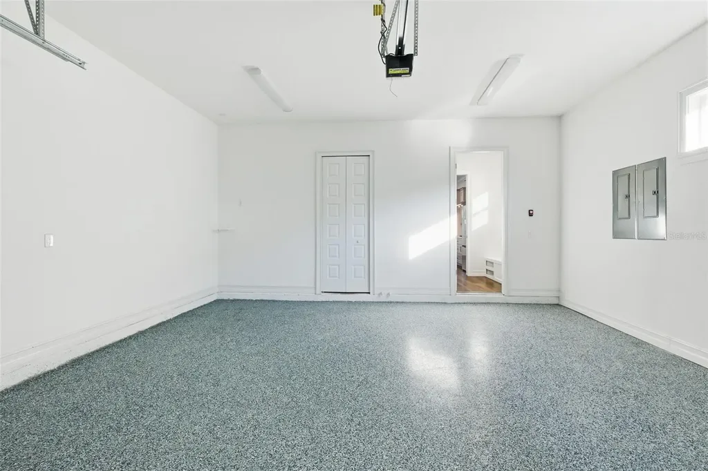 3829 71st Street N St Petersburg FL 33709
